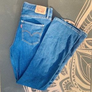 Levis 315 Shaping Bootcut Jeans